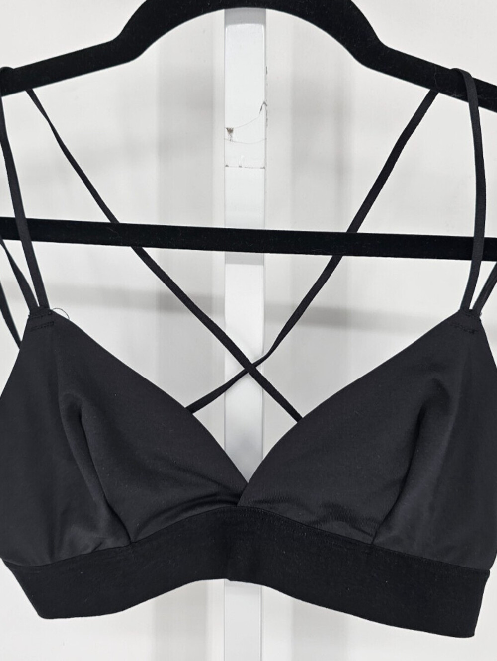 Yarn & Sea Womens Sz M Bralette Bra Strappy Solid Black
